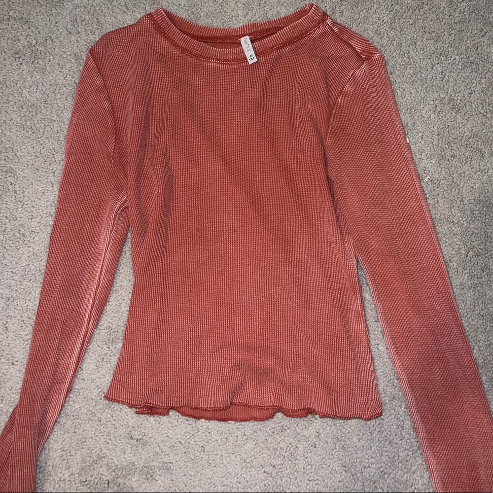 slightly cropped long sleeve